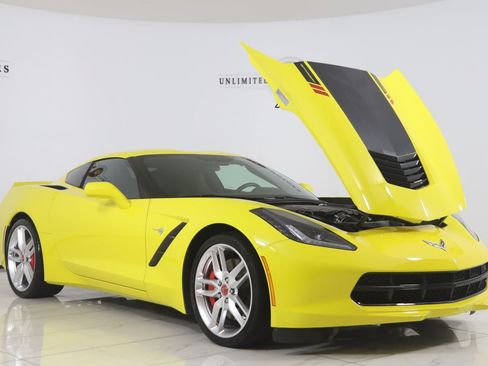 Used 2016 Chevrolet Corvette Stingray Coupe RWD image 27