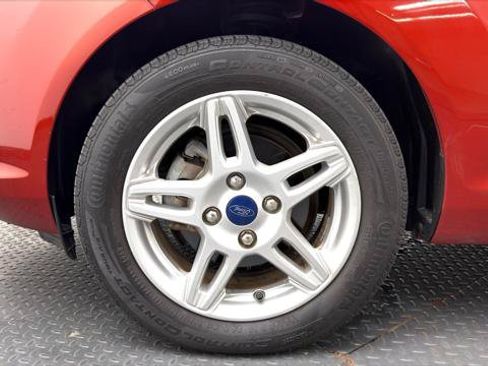 Used 2018 Ford Fiesta SE FWD image 35