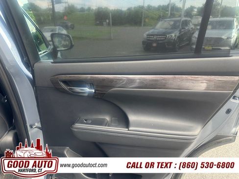 Used 2020 Toyota Highlander Platinum AWD/4WD image 9