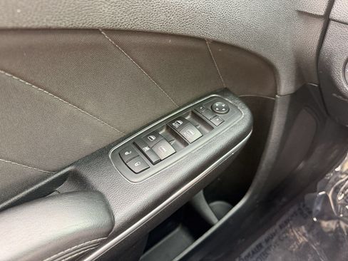 Used 2017 Dodge Charger SXT AWD/4WD image 24