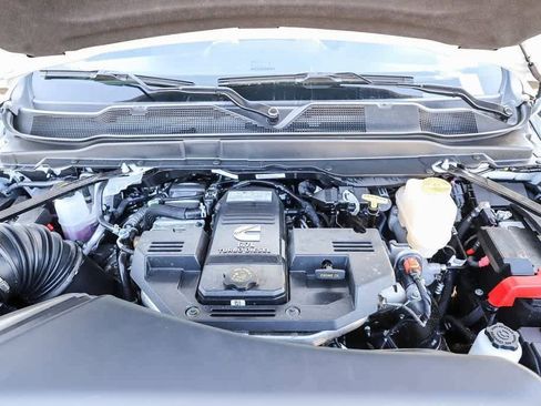 New 2024 RAM 4500 Tradesman image 27