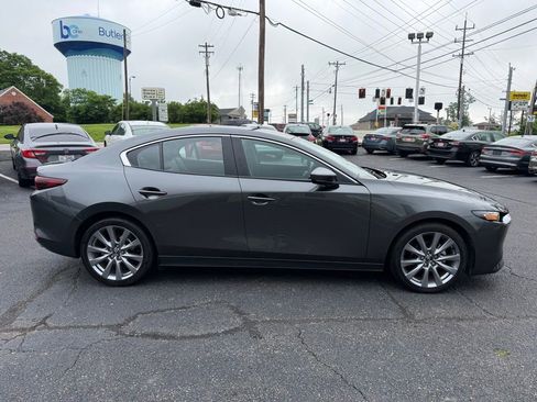 Used 2023 MAZDA MAZDA3 s FWD image 5