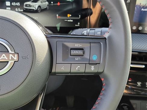 New 2026 Nissan Kicks SR image 7