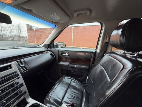 Used 2011 Ford Flex SEL w/ Rapid Spec Order Code image 20
