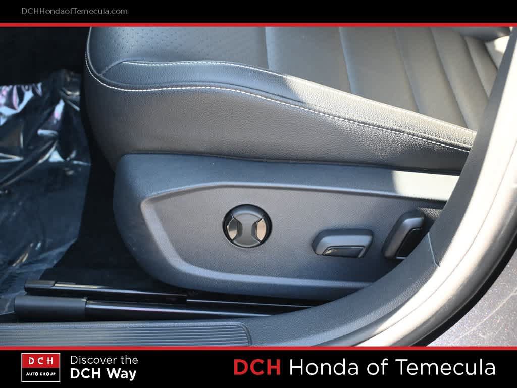 Used 2024 Volkswagen Jetta SE FWD image 17