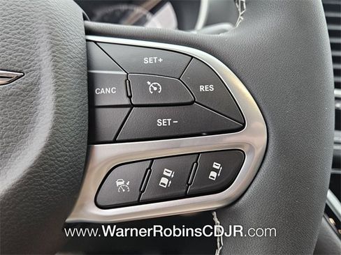 New 2026 Chrysler Pacifica Select image 26