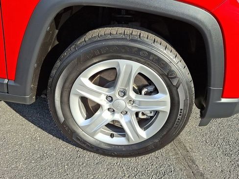 Certified 2023 Jeep Compass Latitude w/ Convenience Group image 9