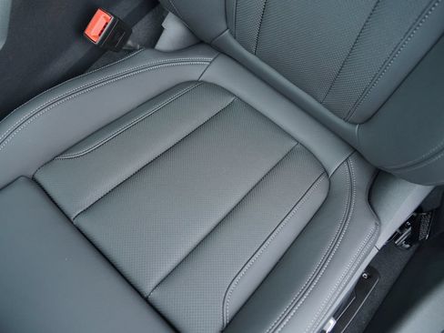 New 2026 BMW 330i Sedan w/ Convenience Package RWD image 11