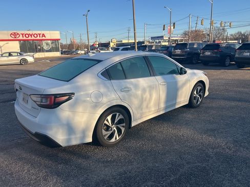 Used 2022 Subaru Legacy Premium image 3