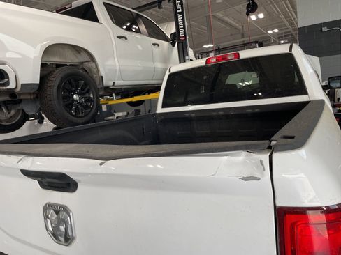 Used 2022 RAM 2500 Tradesman w/ Chrome Appearance Group image 5