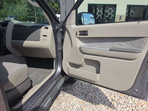 Used 2012 Ford Escape XLT AWD/4WD image 20