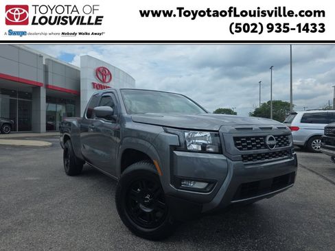 Used 2025 Nissan Frontier SV RWD image 1