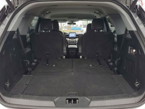 Certified 2023 Ford Explorer XLT w/ Equipment Group 202A image 6