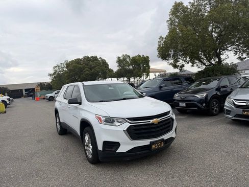 Used 2021 Chevrolet Traverse LS w/ LPO, Floor Liner Package FWD image 2
