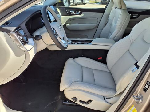 New 2026 Volvo XC60 B5 Ultra w/ Climate Package image 13