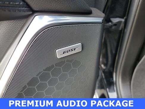 Used 2017 Cadillac Escalade Premium Luxury image 7