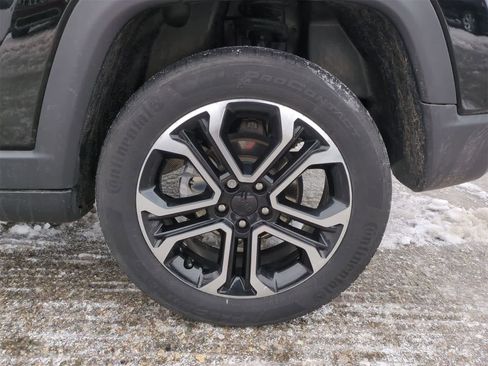 Certified 2022 Jeep Compass Limited image 14