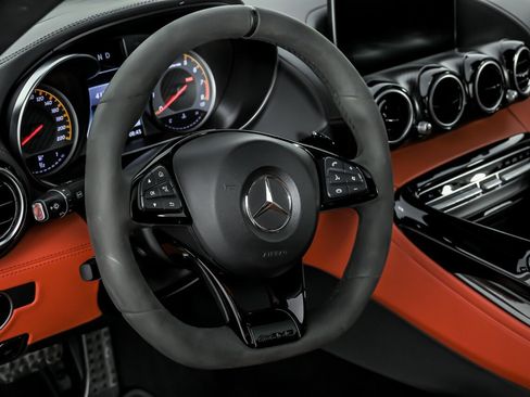 Used 2018 Mercedes-Benz AMG GT S image 24