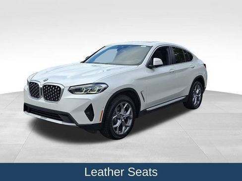 Used 2024 BMW X4 xDrive30i w/ Parking Assistance Package AWD/4WD image 4