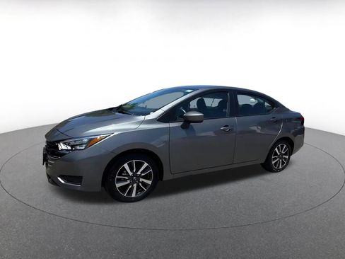 Used 2025 Nissan Versa SV FWD image 8