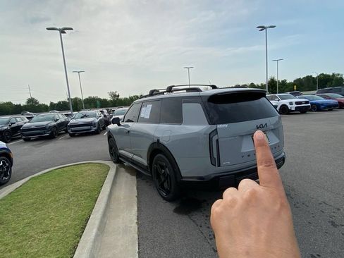 Used 2027 Kia Telluride X-Line SX Prestige AWD/4WD image 5