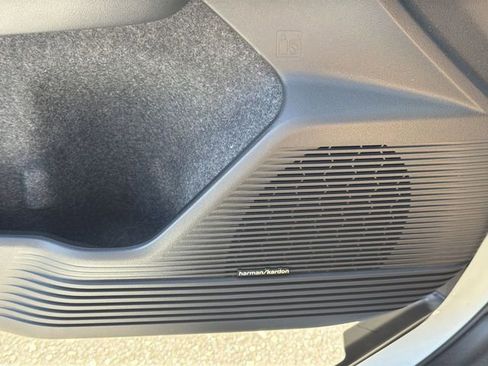 New 2026 Subaru Outback Touring image 25