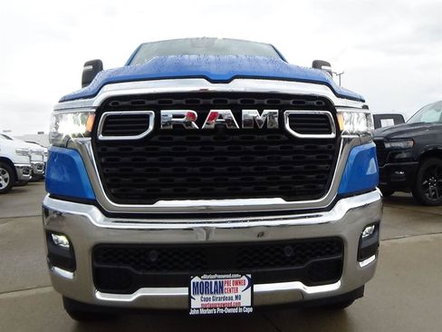 Certified 2025 RAM 1500 Big Horn AWD/4WD image 3