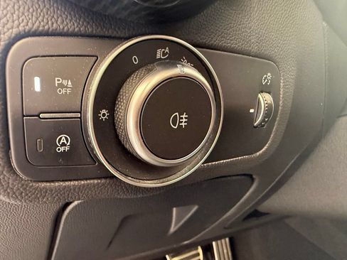 Used 2023 Alfa Romeo Stelvio Veloce AWD/4WD image 16