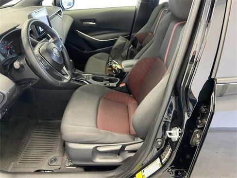 Certified 2025 Toyota Corolla SE image 20