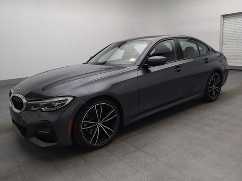 Used 2019 BMW 330i Sedan w/ M Sport Package RWD image 2