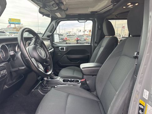Used 2020 Jeep Wrangler Unlimited Sport image 8