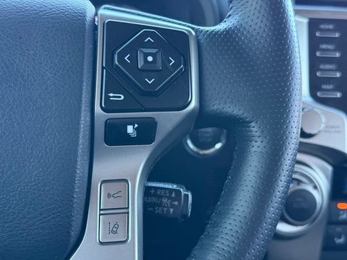 Used 2023 Toyota 4Runner Limited AWD/4WD image 28