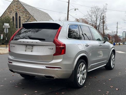 Used 2016 Volvo XC90 T8 Inscription w/ Vision Package image 6