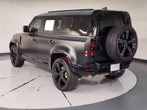 Used 2023 Land Rover Defender 110 SE AWD/4WD image 6