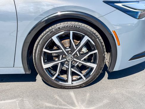 Used 2023 Toyota Prius Prime Premium image 9