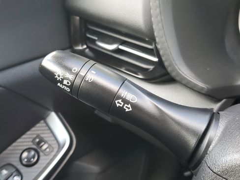 Used 2020 Nissan Sentra SR image 18