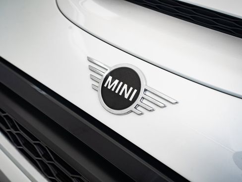 Used 2024 MINI Cooper S w/ Signature Upholstery Package image 3