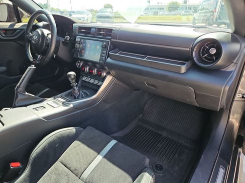 Used 2024 Toyota GR86 Premium RWD image 19