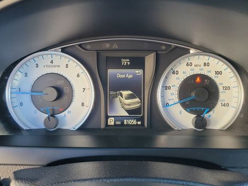 Used 2016 Toyota Camry SE image 24