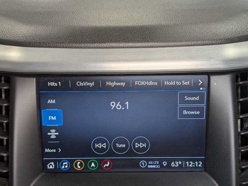 Certified 2023 GMC Acadia SLT AWD/4WD image 18
