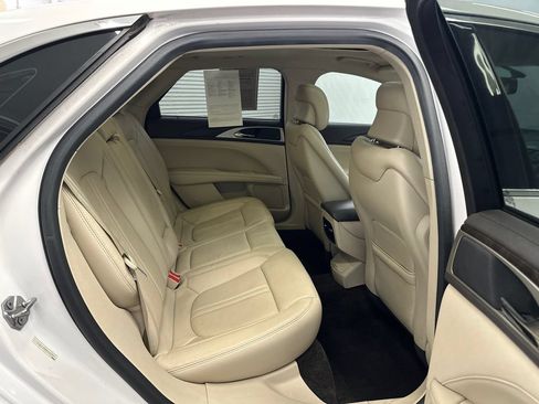 Used 2017 Lincoln MKZ Reserve FWD image 17