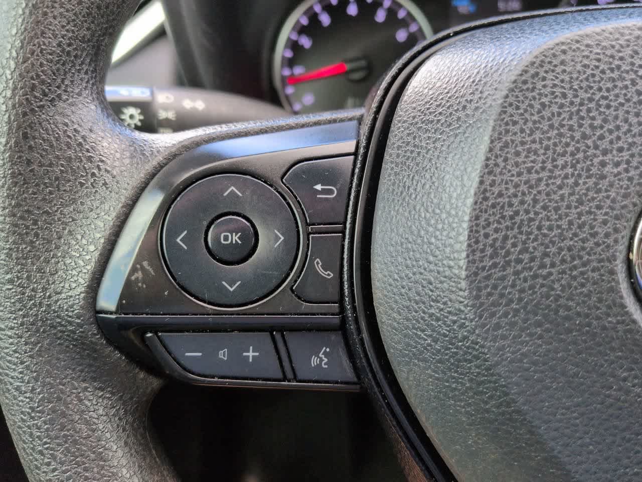 Certified 2021 Toyota RAV4 LE FWD image 22