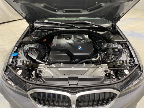 Used 2023 BMW 330i xDrive Sedan w/ Premium Package image 31