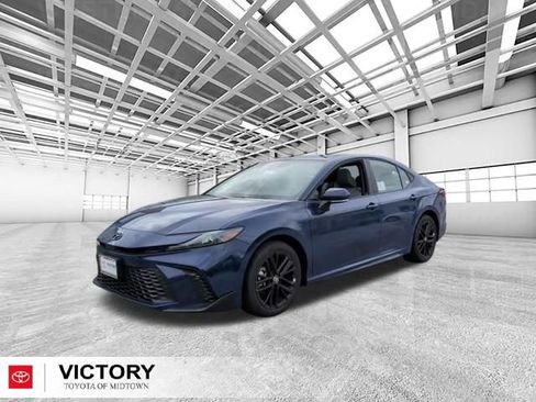 Used 2026 Toyota Camry SE AWD/4WD image 7