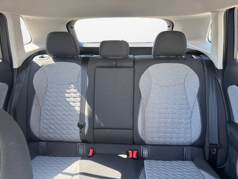 Used 2025 Volkswagen Tiguan S image 15