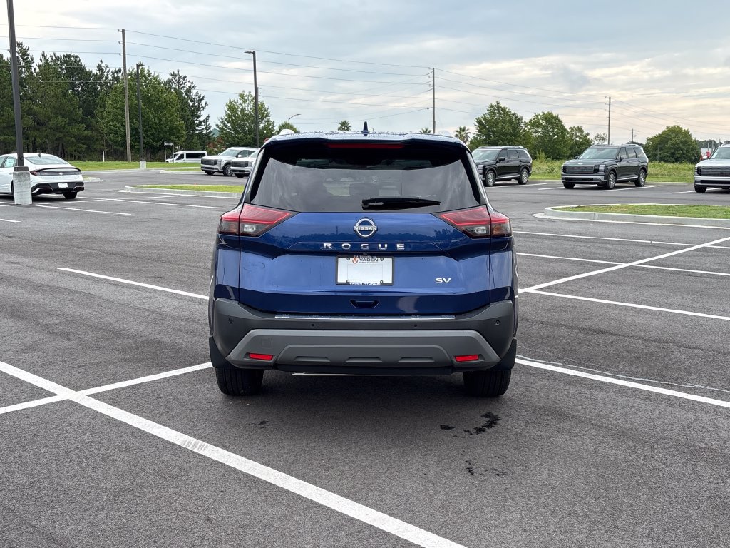 Used 2023 Nissan Rogue SV w/ SV Premium B Package FWD image 34