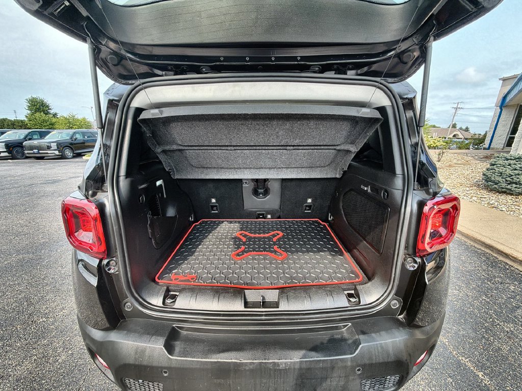 Used 2021 Jeep Renegade Limited w/ Sun & Sound Group AWD/4WD image 20