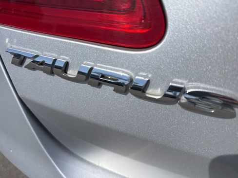 Used 2013 Ford Taurus SEL FWD image 5