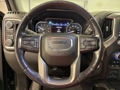 Used 2020 GMC Sierra 1500 Denali w/ Denali Ultimate Package AWD/4WD image 30