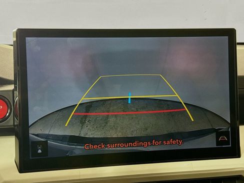 Used 2024 Toyota Tacoma TRD Off-Road image 15